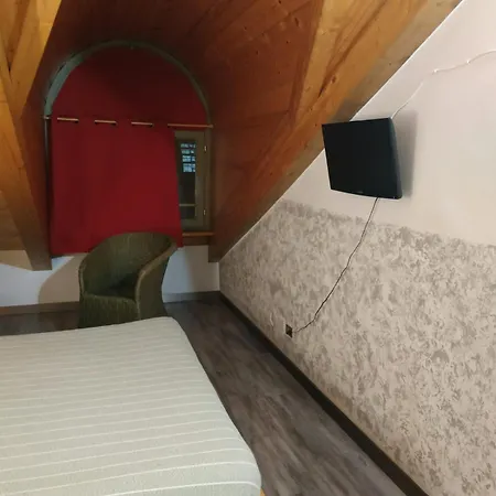 Mansarda Arel * Turín